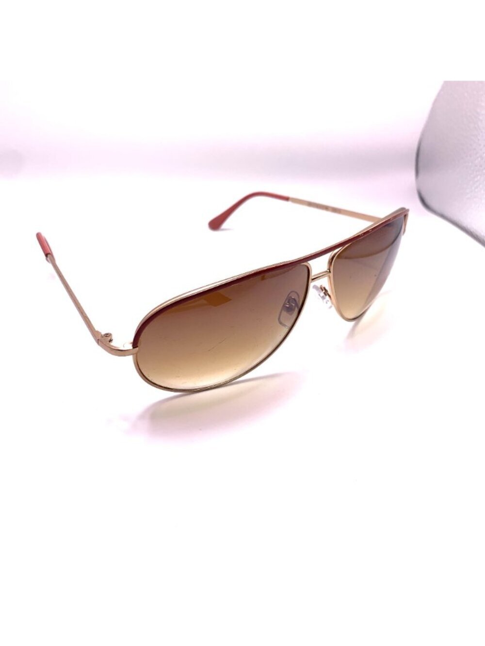 Retro Aviator Sunglasses With Gold Frame & Gradient Brown Lenses For Women - Picture 4 of 8